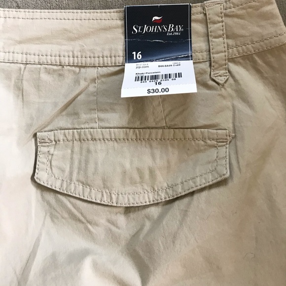 St. John’s Bay Cotton Capris - Picture 5 of 8